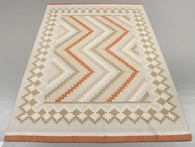 MATTA Rölakan, NK 1900-talets mitt 270x180 cm.