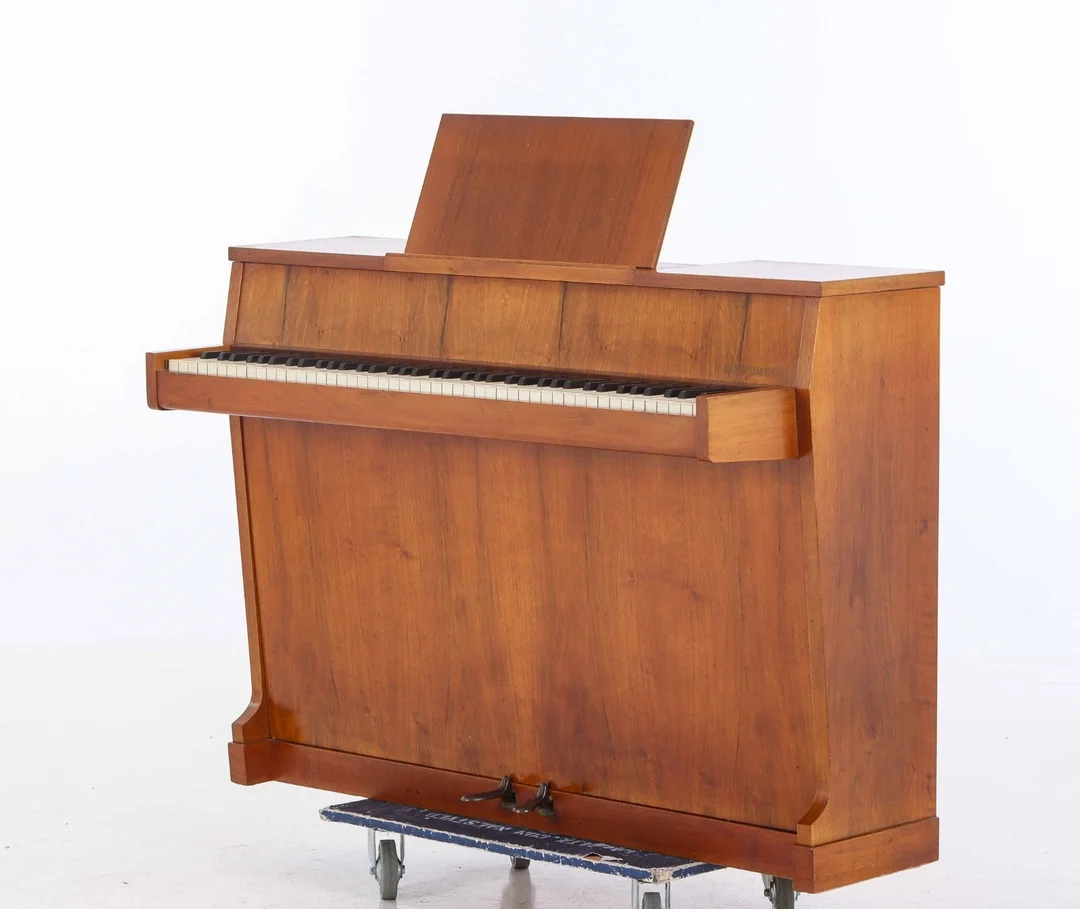 Hindsberg. Pianette of rosewood — Hobby and collectibles/Music, musical instruments — Lauritz