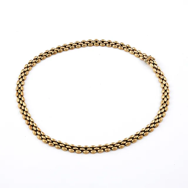 A 9CT GOLD FANCY LINK NECKLACE.