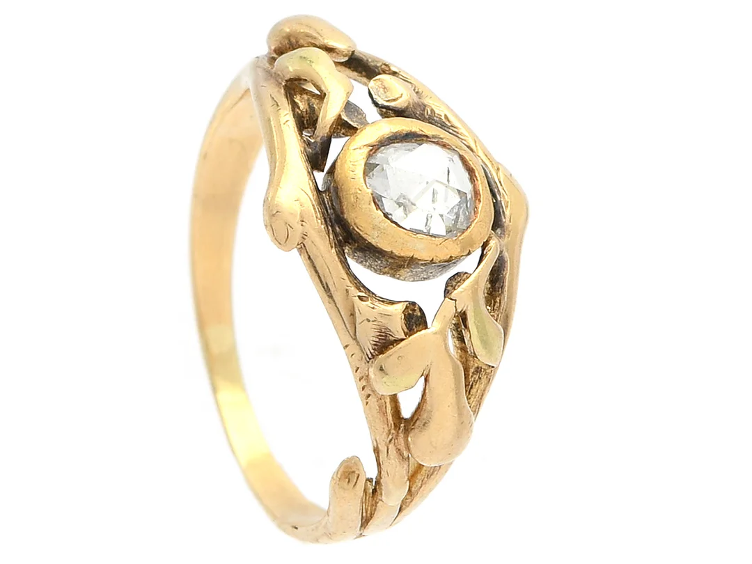 RING, 18K guld, rosenslipad diamant, stl 16,5 mm, vikt 3,7 g, inneslutning som nåt ytan (hålighet). — Smycken/Ring — Kaplans