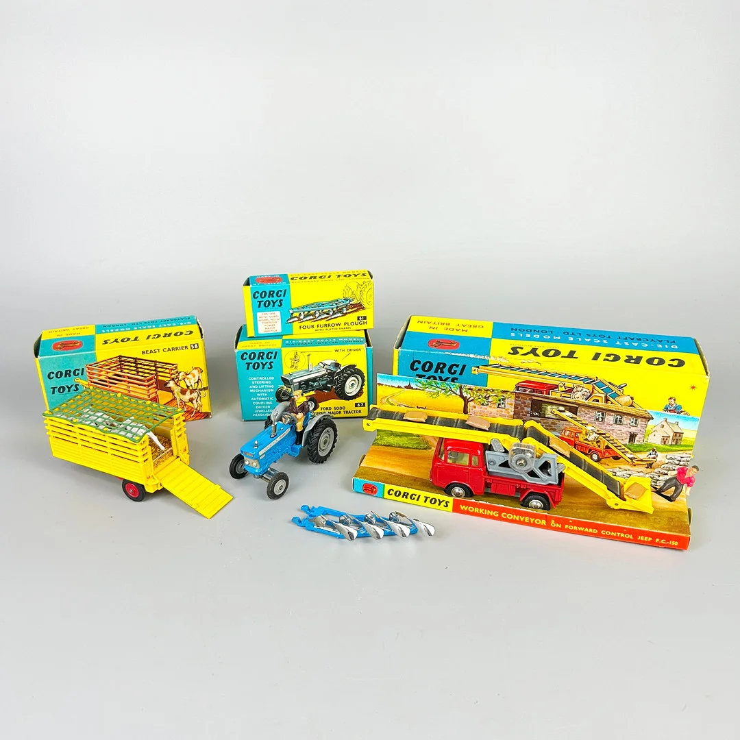 CORGI TOYS FARM ITEMS. — Model cars — Chalkwell Auctions