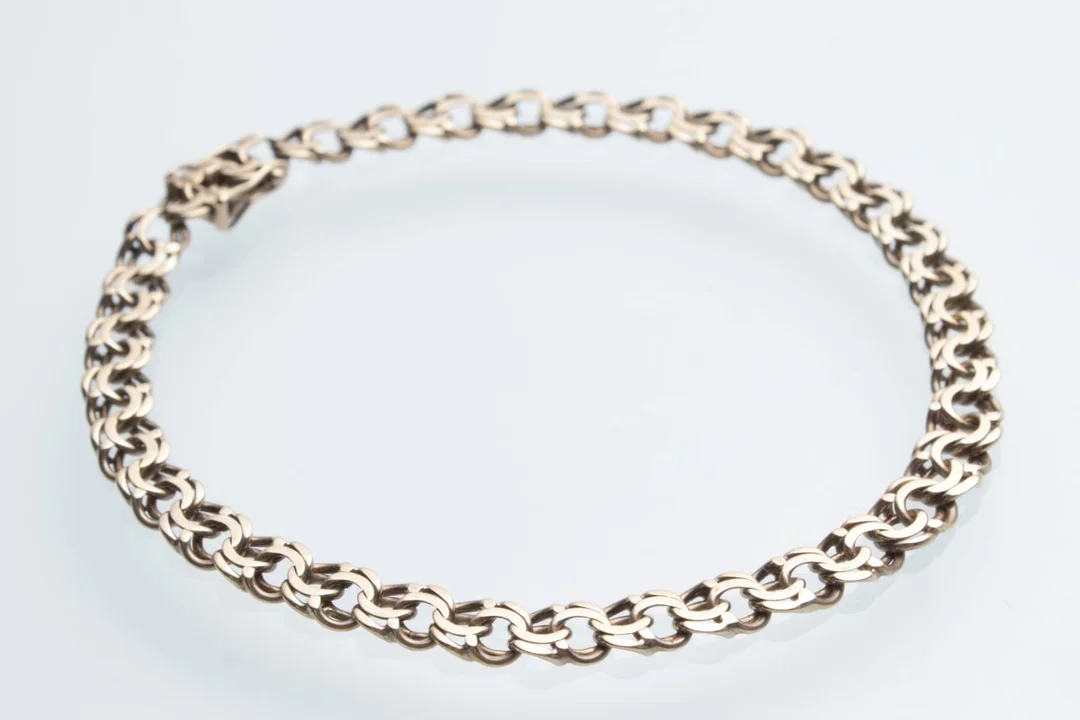Bismarck bracelet made of 8 kt gold. — Jewellery/Bracelets — Lauritz