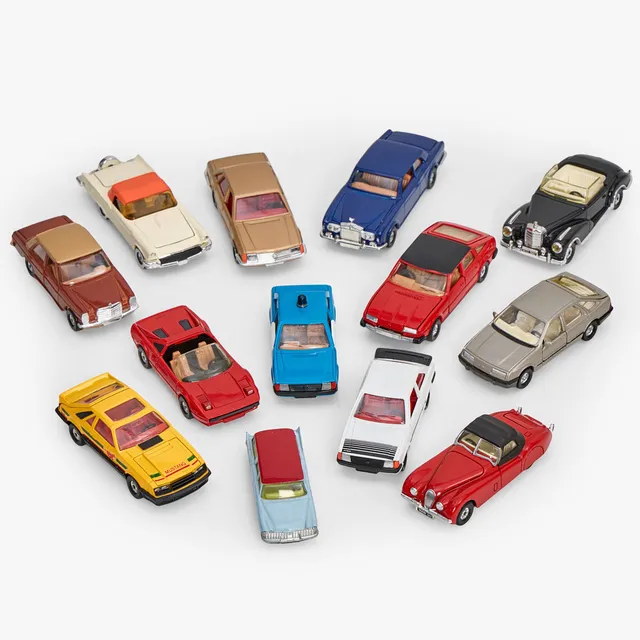 CORGI TOYS. Modellbilar, 13 st, bland annat Ford Thunderbird och Rolls-Royce Corniche.