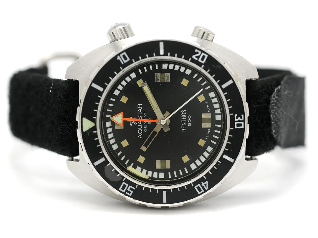 AQUASTAR, Genève, Benthos 500, Cal AS 2162, Ref nr. 1002, Boett nr. 6070101, herrur, 42 mm, stål, automatisk, mineralglas, dykfunktion, skadad urtavla (6/10), nylonband, ca 1970. — Klockor/Aquastar — Kaplans