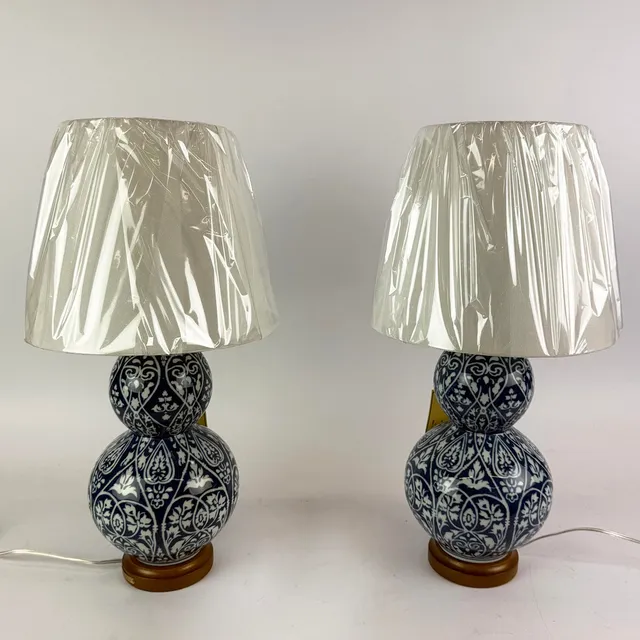 LAUREN RALPH LAUREN HOME TABLE LAMPS, A PAIR.