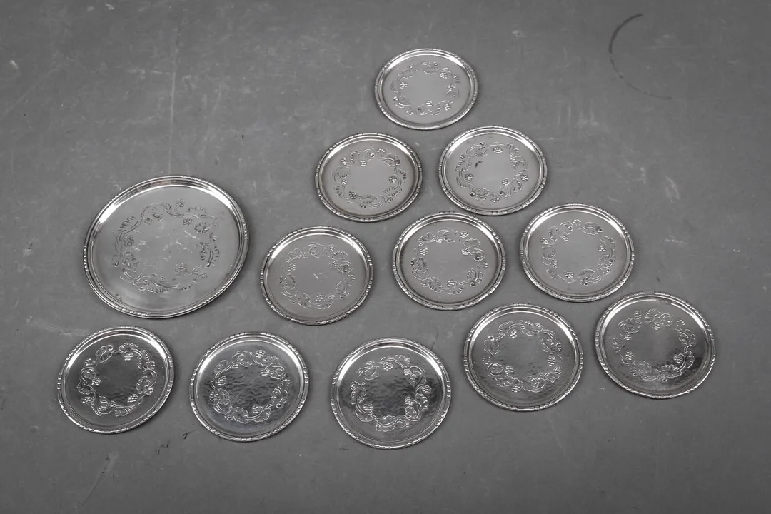 Harald Nielsen for Georg Jensen. 13 bakker af sterlingsølv (13) — Silver, bronze, copper and pewter/Other silver — Lauritz