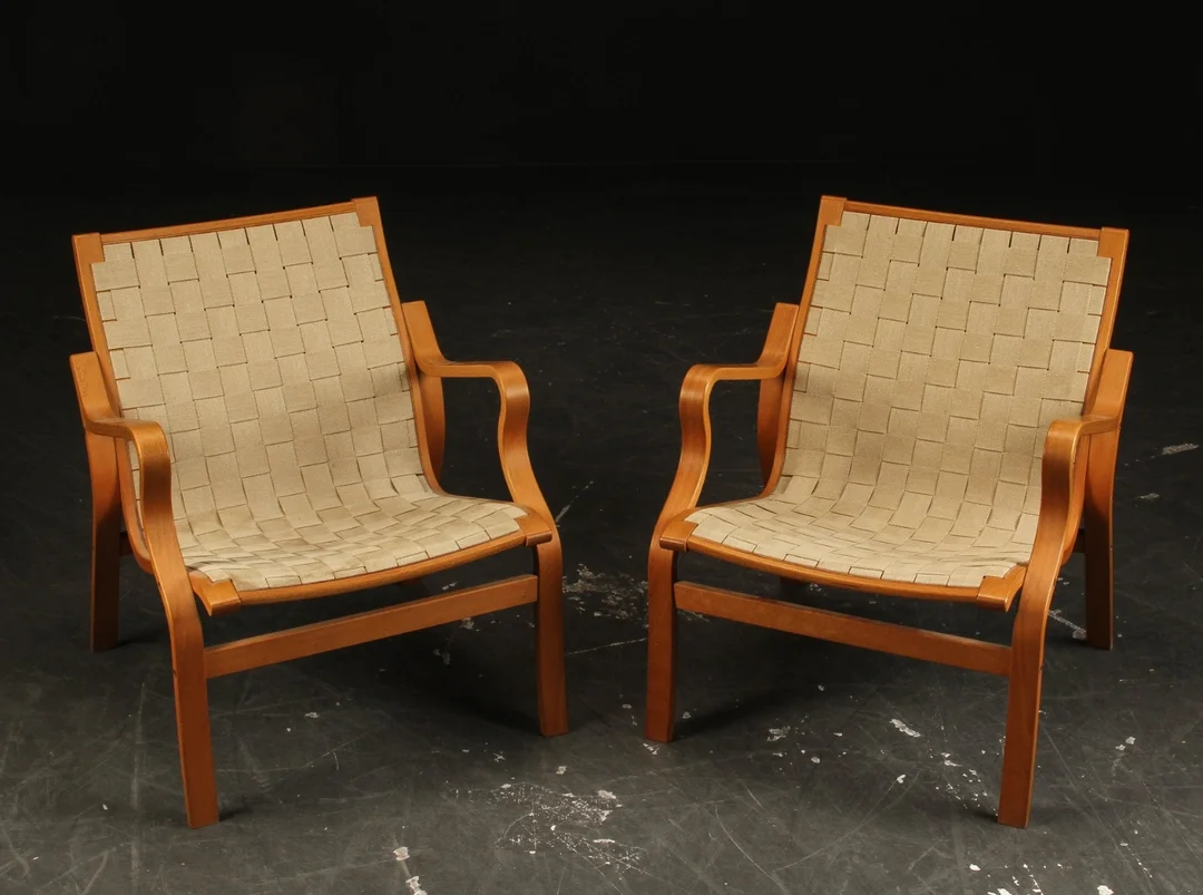 Finn Østergaard. Par lænestole, model 'Albert' (2) — Furniture/Lounge chairs — Lauritz