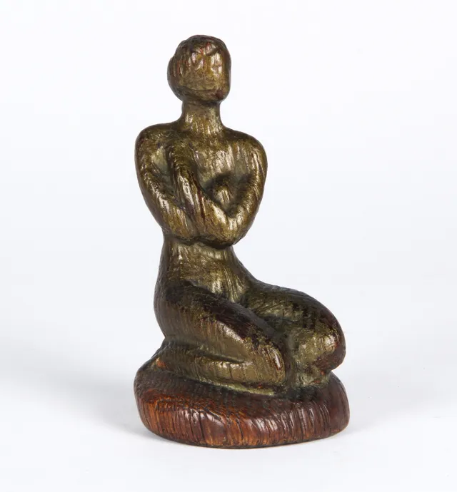 Otto Pedersen. Sculpture in the form of a seated nude woman