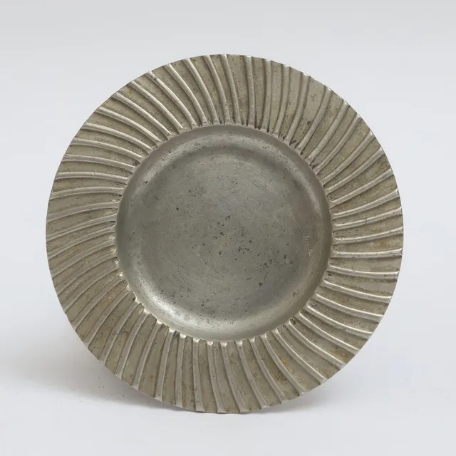 ESTRID ERICSON. Fat, tenn, Firma Svenskt Tenn.