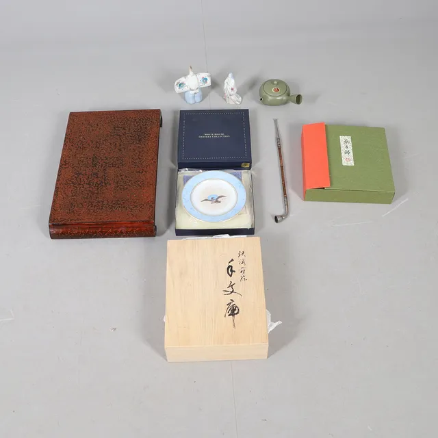 A GROUP OF LACQUER TRAYS, CERAMIC TEAPOT, FIGURES.
