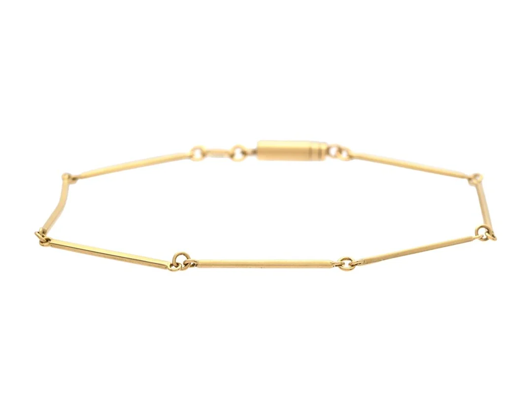 ENGELBERT, armband, 18K guld, stavlänk, längd 16,5 cm, vikt 2,5 g, en länk något böjd. — Smycken/Armband — Kaplans