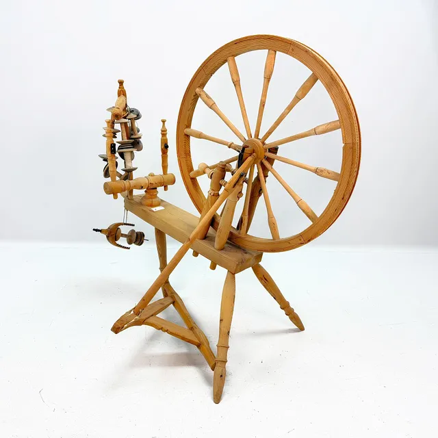 SPINNROCK - med tillbehör, allmoge 1800 tal.