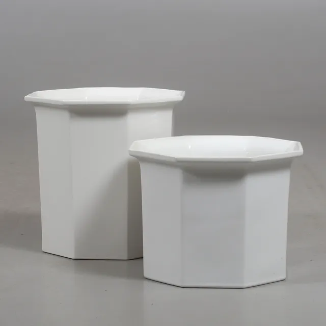 YTTERFODER, 2 st, "Oktavius 3&4", Karin Björquist, Gustavsberg. 1900-tal.