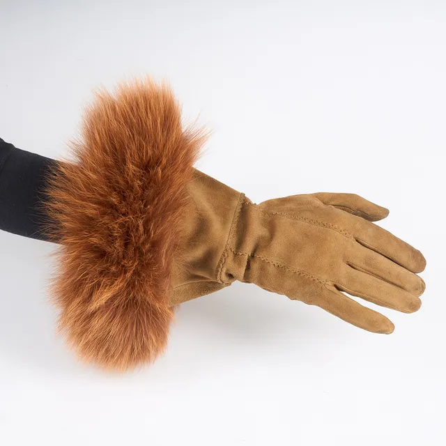 LANVIN, handskar, mockaläder och päls.