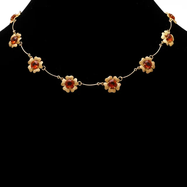 Gold and quartzes floral choker.