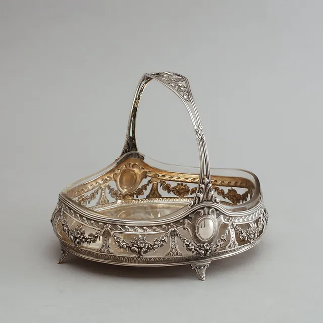 KORG, låghaltigt silver, Tyskland, 1900-talets första hälft.