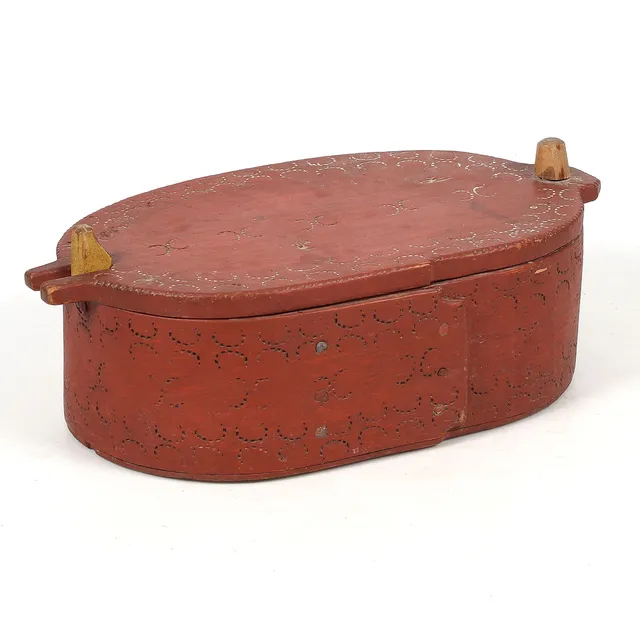 SVEPASK, allmoge, bemålat trä, 1800-tal.