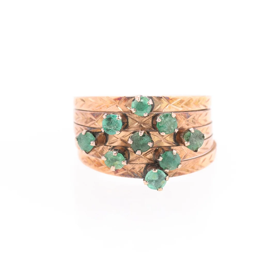 A ring of 14k gold set with emeralds. Size 53. — Jewellery/Rings — Lauritz