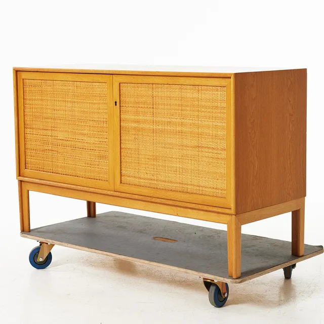 ALF SVENSSON, sidebord, 1960-tal, fanérat i ek.