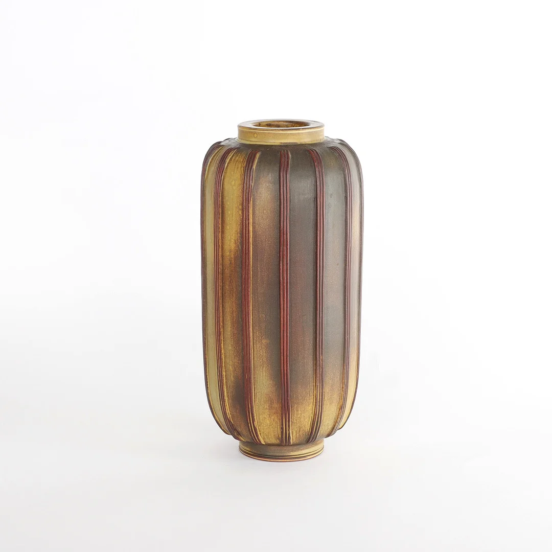 WILHELM KÅGE. 1889-1960. Vas "Farsta", 35 cm hög, stengods, Gustavsbergs Studio, signerad, 1940/50-tal. — European — Auktionsverket Engelholm