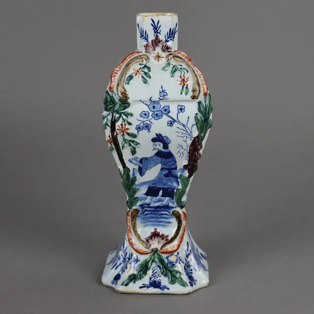 --Fayence-VASE - Delft, um 1800.