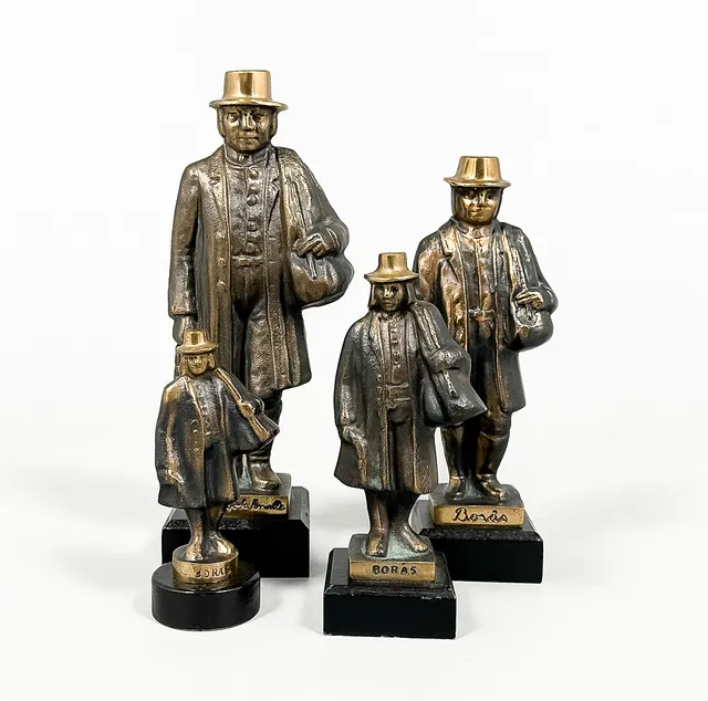 NILS CASTEGREN. SKULPTUR, 4 st, "Knalle", brons, signerade.