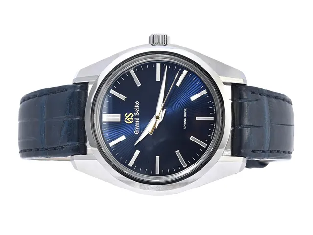 GRAND SEIKO, Heritage Collection, Spring Drive, "55th Anniversary", Cal 9R31A 2, Serie nr. 1364/1500, Ref nr. SBGY009G, Boett nr. 9R31-0AG0, herrur, 40 mm, stål, manuell, safirglas, gångreservsindikator, glasbaksida, läderband, viklås, cert, maj 2024, box, ytterkartong. Limiterad och numrerad (Nr. 1364/1500).