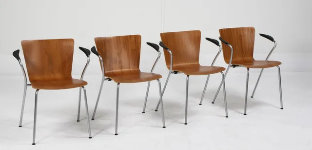 Vico Magistretti. Four armchairs / stacking chairs (4)
