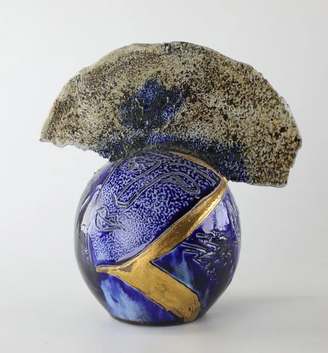 MARGOT ÖJEMARK. skulptur, keramik, signerad och daterad 1992.