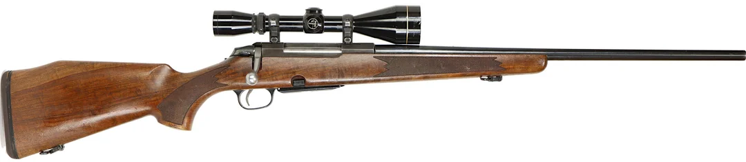 KULGEVÄR, Repeter, fabrikat Tikka, modell M695, kaliber .30-06, tillv.nr 243693, se-nr SE2127973. — Rifles — Walter Borg
