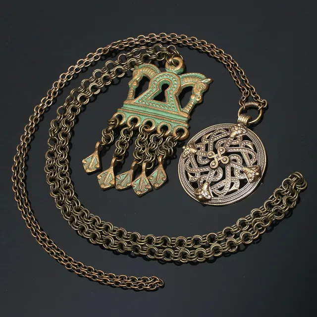 KALEVALA KORU, 2 st halssmycken, brons, Finland, 1900-talets andra hälft.