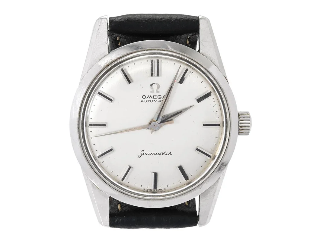 OMEGA, Seamaster, Cal 552, Serie nr. 18174060, Ref nr. CK 14700, Boett nr. 14700 1 SC (LL), herrur, 33,5 mm, stål, automatisk, plexiglas, skadad urtavla/visare, läderband, ca 1961, box. — Klockor/Omega — Kaplans