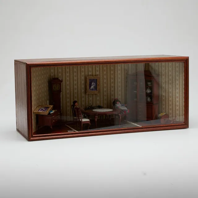 Puppenstube Wohnzimmer, Schaukasten, Holz.