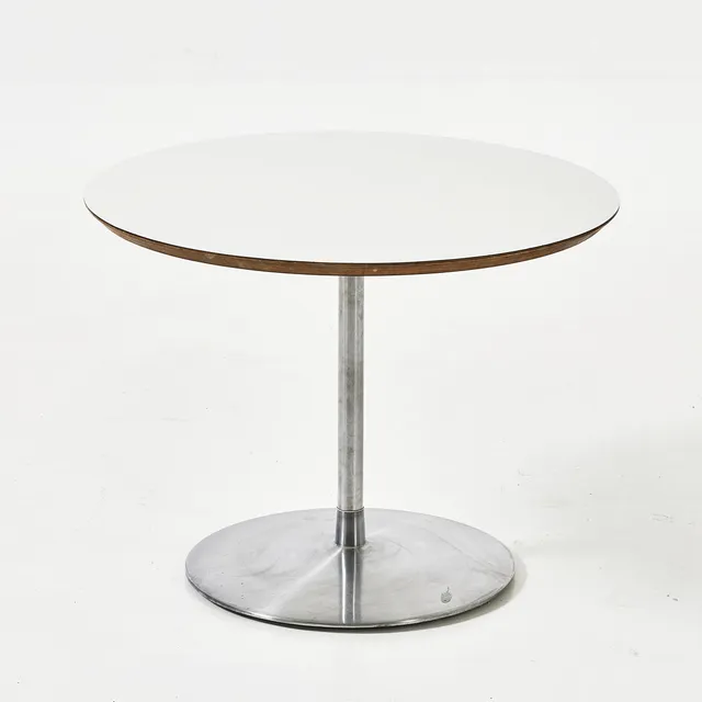 PIERRE PAULIN. Soffbord, på central pelarfot i metall, brickmärkt, Artifort.