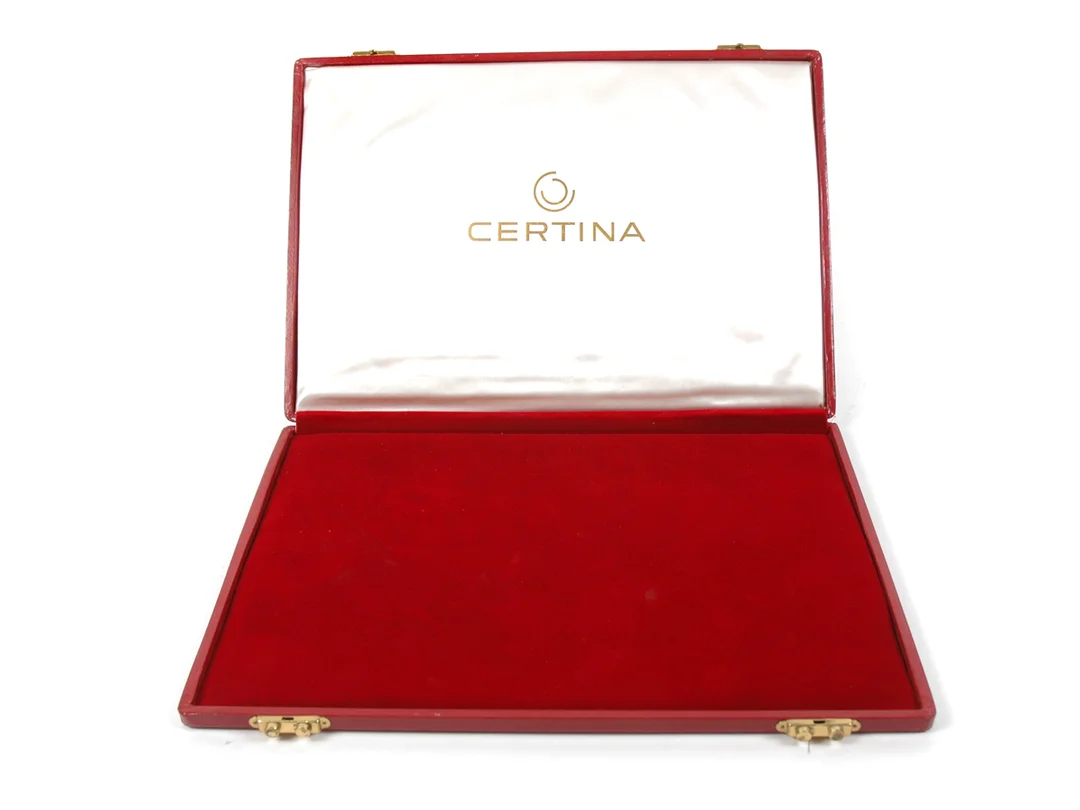 FÖRVARINGSETUI, visningsetui, till, signerad Certina, 400 x 280 x 30 ca 1960. — Klocktillbehör/Certina — Kaplans