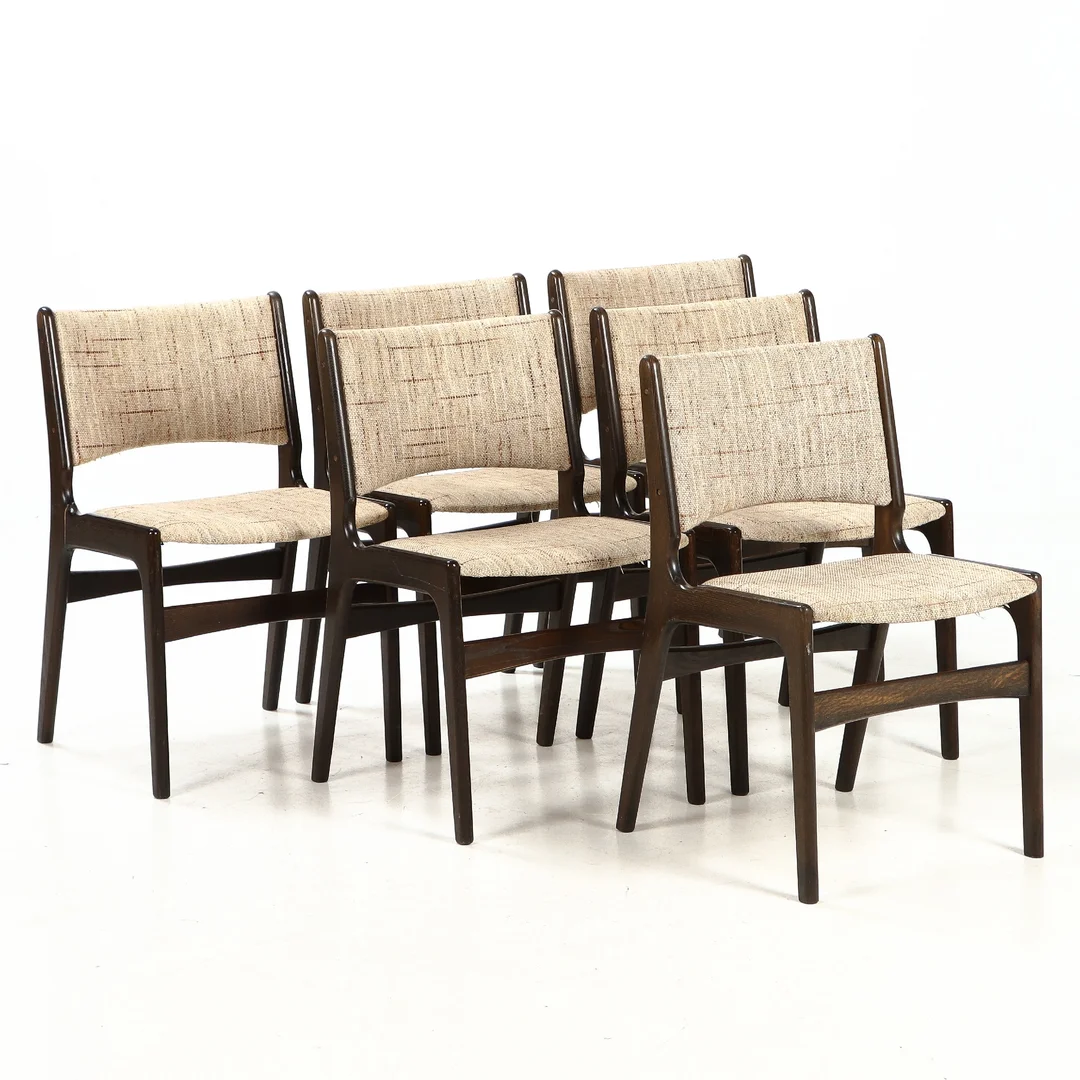 Erik Buch. Six dining chairs, model 89. (6) — Furniture/Chairs — Lauritz