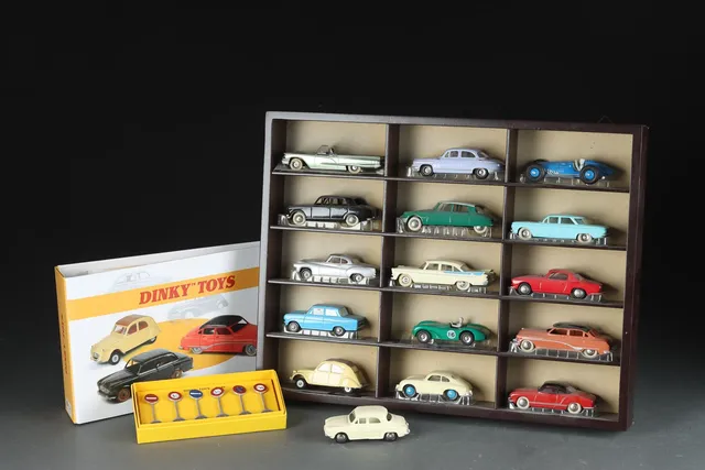 Dinky toys samling 16 modelbiler (16+3) Denne vare er sat til omsalg under nyt varenummer 5781737