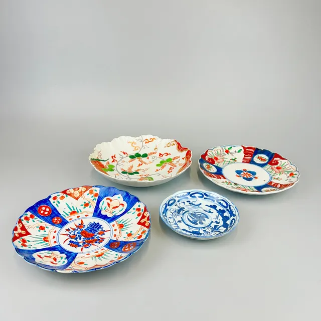 CHINESE PORCELAIN DISHES.