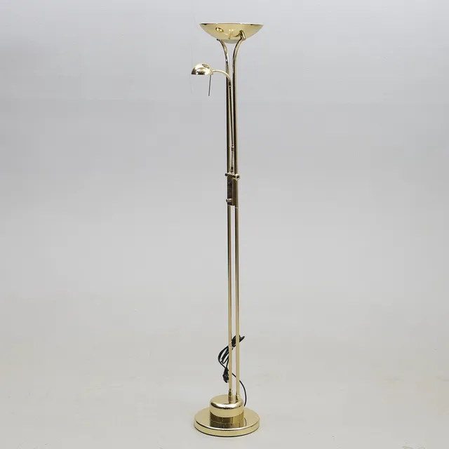 GOLVLAMPA. Mässing.