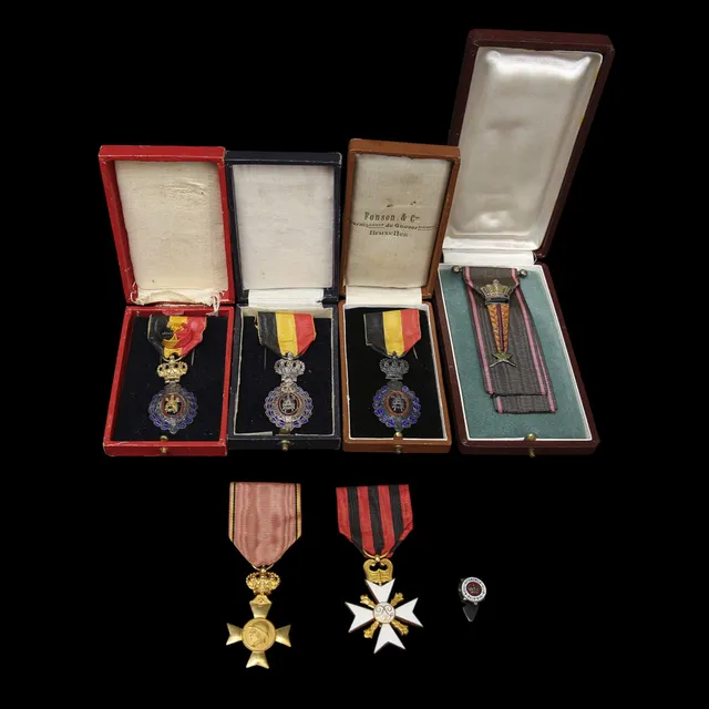 DIVERSE DEKORATIONER, Kungariket Belgien, Civilförtjänstkorset, Veterankorset, Arbetstecknet.