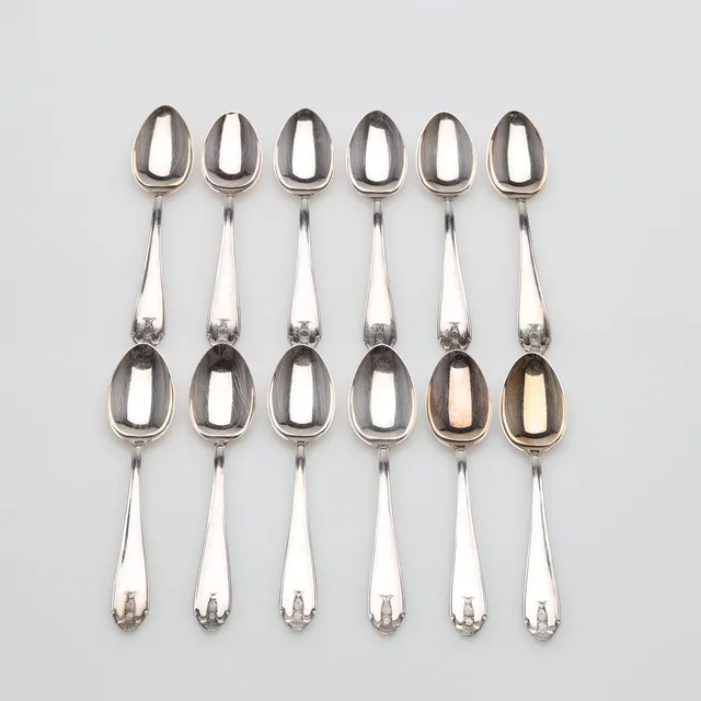 KAFFESKEDAR 12 stycken modell Vasa silver, vikt ca 164,9 gram.