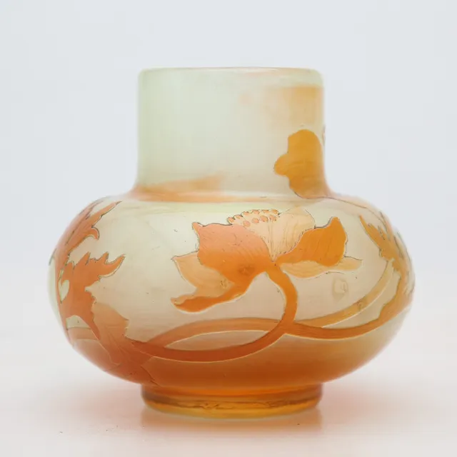 ÉMILE GALLÉ. Flowers vase.
