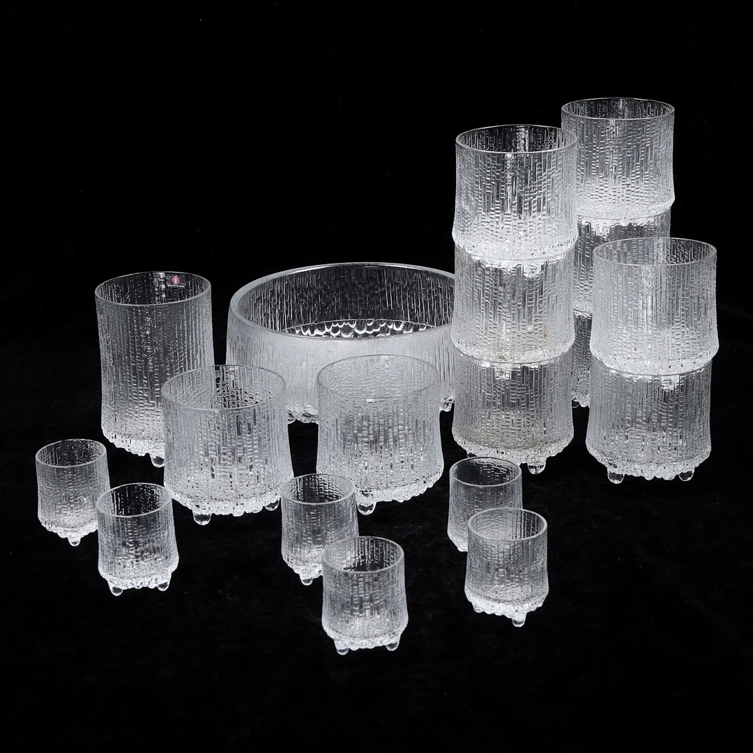 TAPIO WIRKKALA. "Ultima Thule, servisdelar, 19 st, glas, Iittala, Finlend. — Tableware — Växjö Auktionskammare