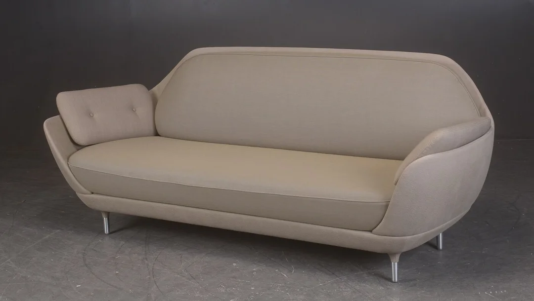 Jamie Hayon for Fritz Hansen. Model Favn JH3. Three-seater sofa — Furniture/Lounge suites, sofas — Lauritz