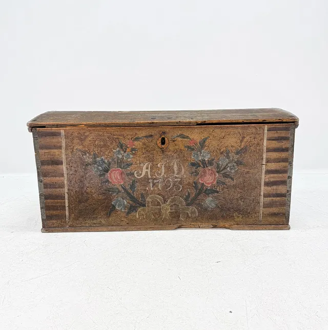 KISTA allmoge med lås, märkt A.J.D, daterad 1793.