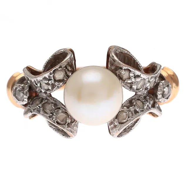 Pearl and diamonds ring, mid 20th Century.