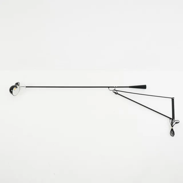 PAOLO RIZZATTO. Vägglampa 265 för Flos, lackerad metall. Designår 1973.