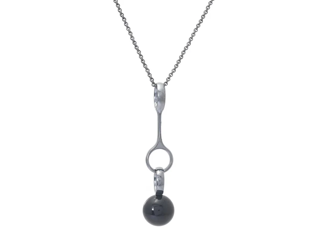 GEORG JENSEN, hänge med kedja, oxiderat sterlingsilver, svart agat 50 mm, längd 42-45 cm, vikt 8,3 g. — Smycken/Hänge med kedja — Kaplans