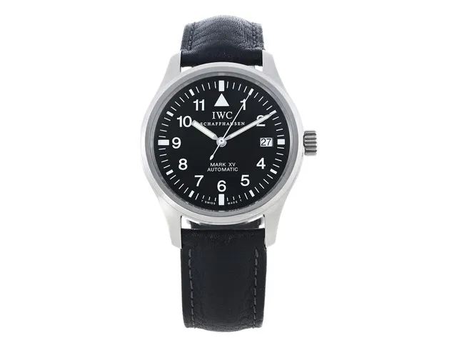 IWC, Schaffhausen, Fliegeruhr Mark XV (T Swiss Made T), Cal 37524, Serie nr. 2745216, Ref nr. 325301, Boett nr. 2771742/ 3253, herrur, 38 mm, stål, automatisk, safirglas, datum, läderband, viklås, ca 1998, box (skadad/ej komplett), ytterkartong.