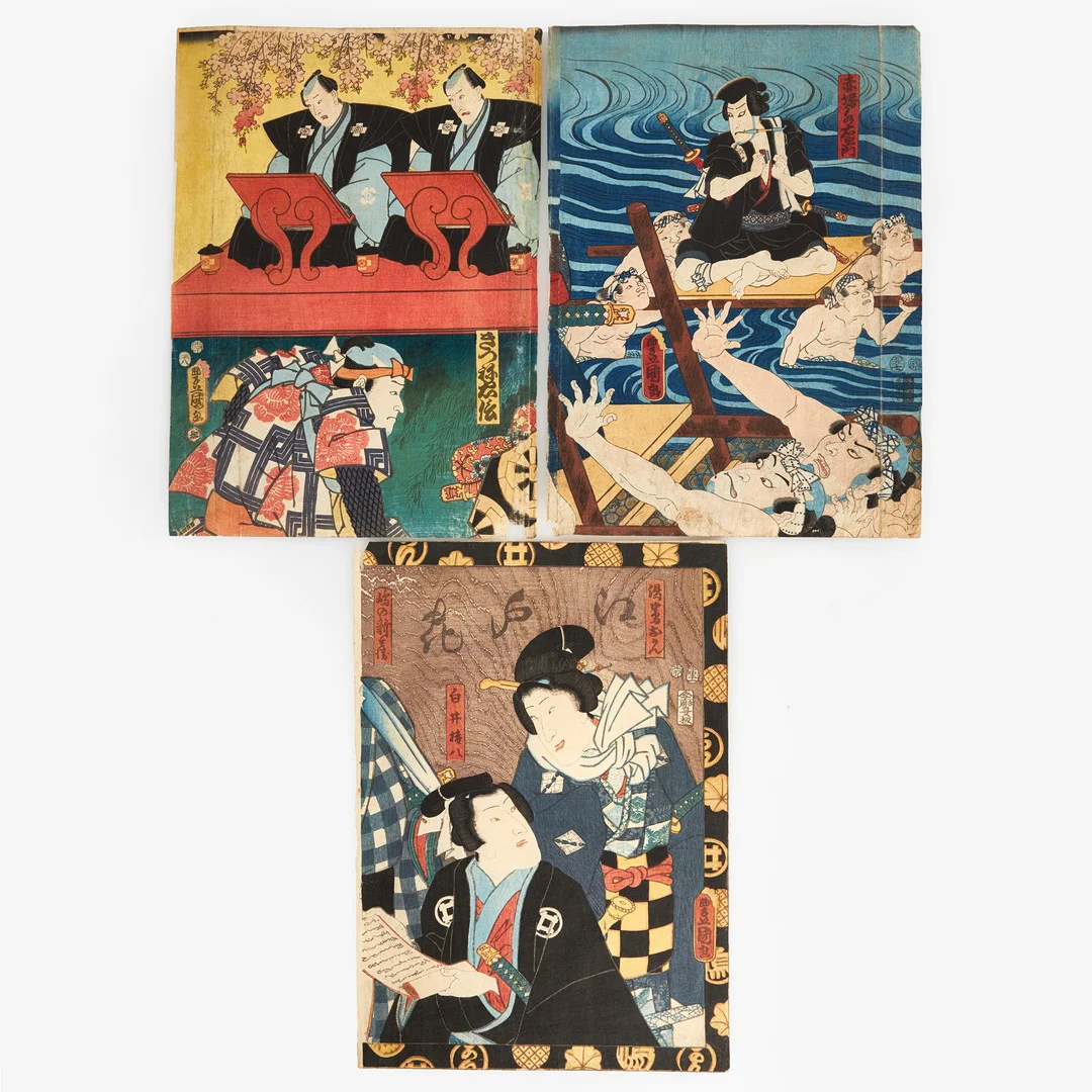 UTAGAWA KUNISADA (Toyokuni III, 1786-1865), färgträsnitt (3 st), omkring 1800-talets mitt. — Scrolls — Crafoord Auktioner Stockholm